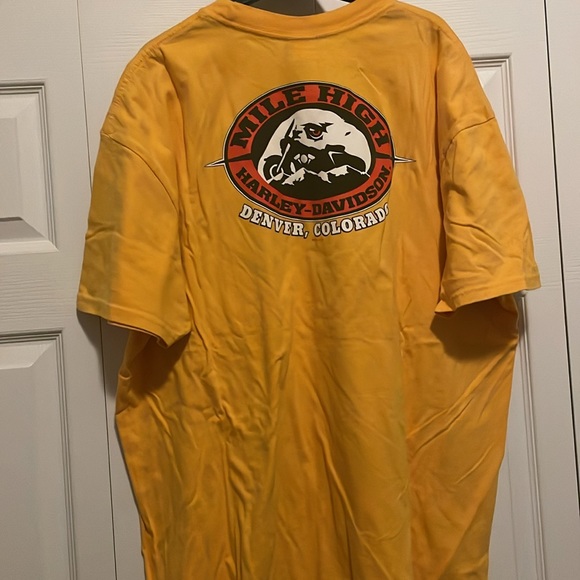 Mens Harley Davidson 2XL T-Shirt. From Denver, CO. Color Yellow Great condition. - Picture 4 of 4